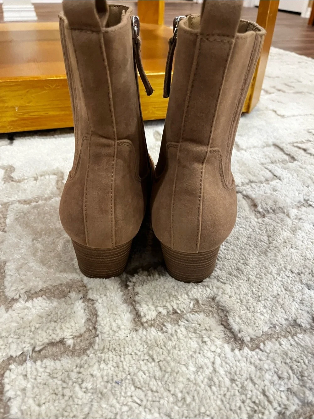 Universal Thread Taupe Western Ankle Boots Women’s 9.5 Side Zip Booties